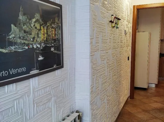 Apartment Silence 2 *