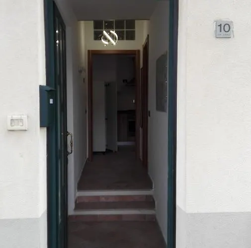 Apartment Silence 2 *